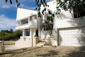House, Multiple Bedrooms, Smoking, Patio | Exterior - Poblado10br 6min2 Parkllera Pool Jacuzzi Eventsok (Medellín)