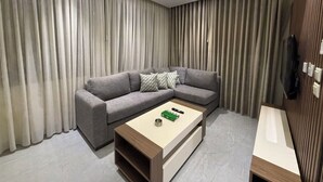 Ảnh chưa phân loại, 2 trong số 12 ảnh, nút