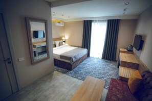 Standard-Doppelzimmer, Stadtblick | Bettwäsche aus ägyptischer Baumwolle, hochwertige Bettwaren