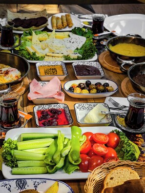 Gratis morgenmadsbuffet hver dag