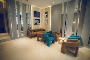 Interior - Momentum Hotel Baku (Bakı)