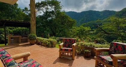El Valle de Antón Country house in the middle of nature