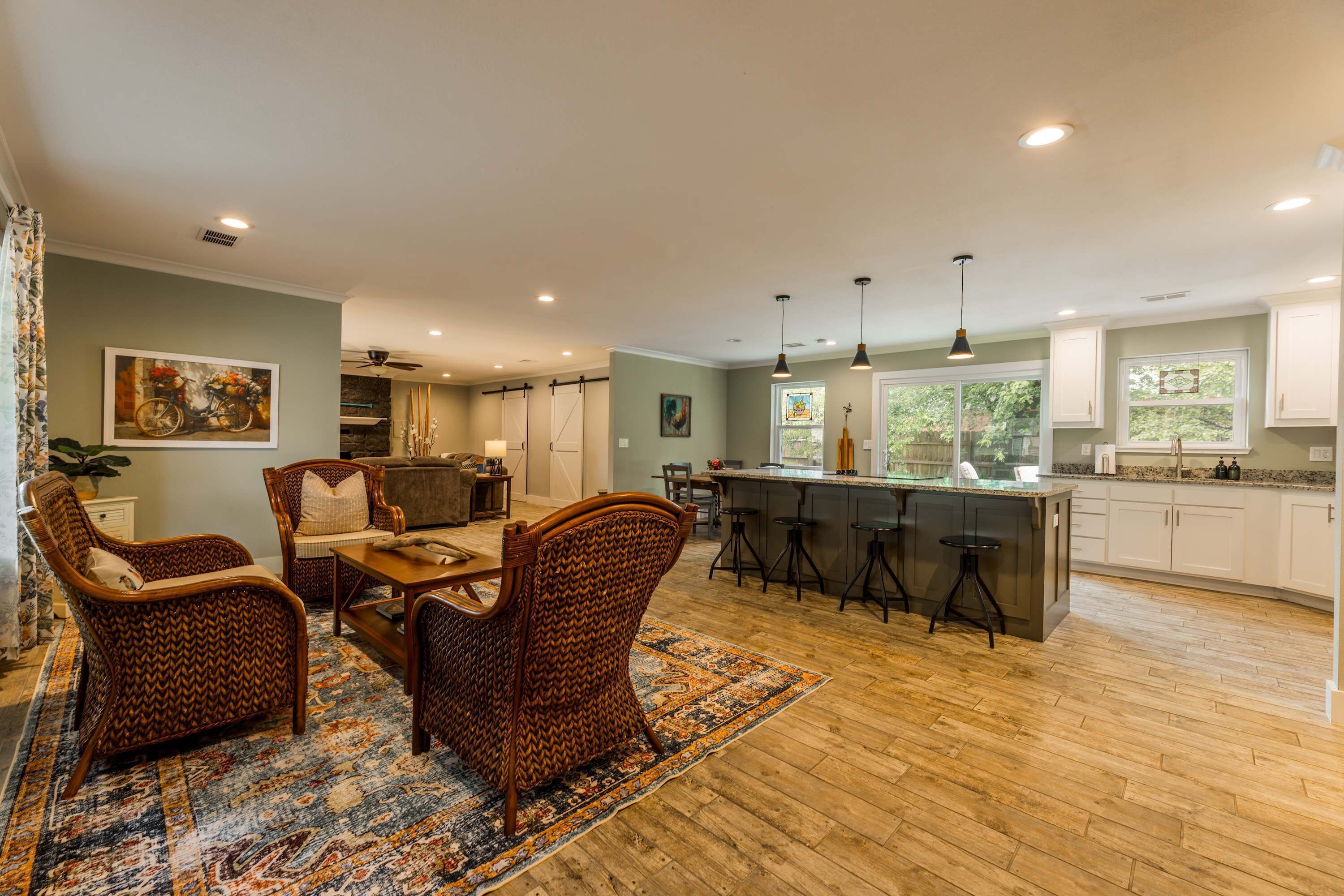 Bird House | Steps From Bentonville Square &Trails - Bentonville, AR