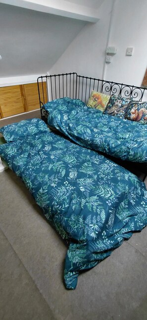 2 quartos, Wi-Fi de cortesia, roupa de cama
