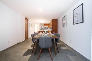 Dining - New Apartments La Condesa by VIATO (Ciudad de México)
