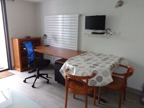 Interior - Vrbo Property (Rumilly)
