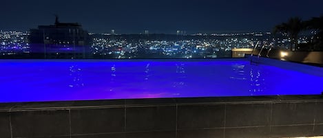 Udendørs pool