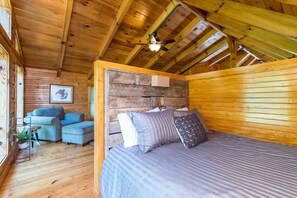 Chalet (3 Bedrooms) | Interior