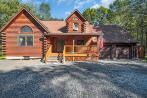 Chalet (3 Bedrooms) | Front of property - Secluded Log Cabin With Hot Tub, Fire Pit, Game Room (Newfoundland)