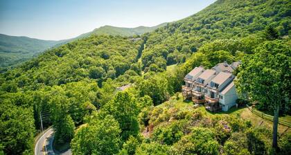 Top Of Seven 2BR - Amazing Grandfather Mtn Views From This Updated Condo