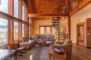 Interior - Mio Nido at Eagles Nest (Elk Park)