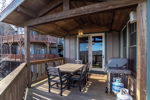 B Rock Ridge at Echota - Townhome With Private hot tub