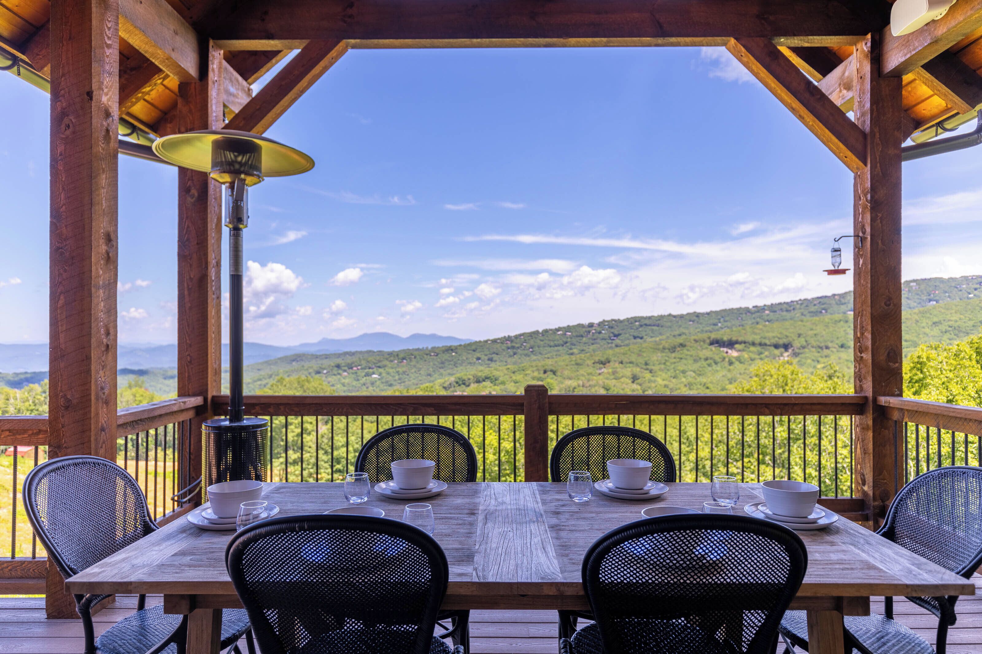 Breezeway Lodge at Eagles Nest - Carter County, TN