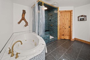Interior - Sit Stay Play - pet Friendly, Beech Mtn, Huge Views (Banner Elk)