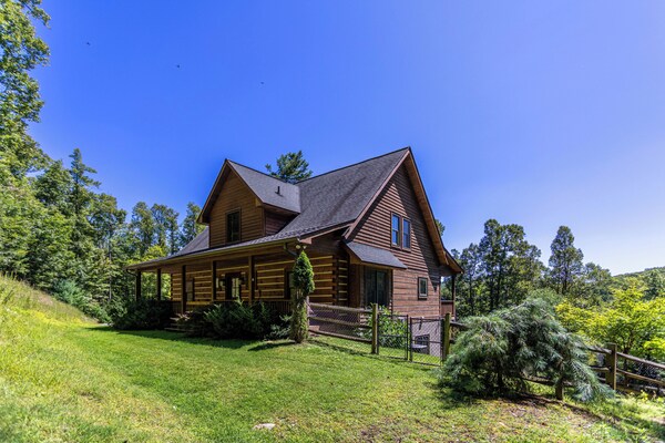 Gratitude - Hot Tub, Pool Table, Covered Decks, 5 Minutes To Boone- - North Carolina