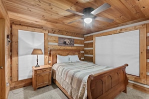 Interior - Farallon - Cozy Cabin With hot Tub, Fire Pit, Wood Fireplace (Banner Elk)