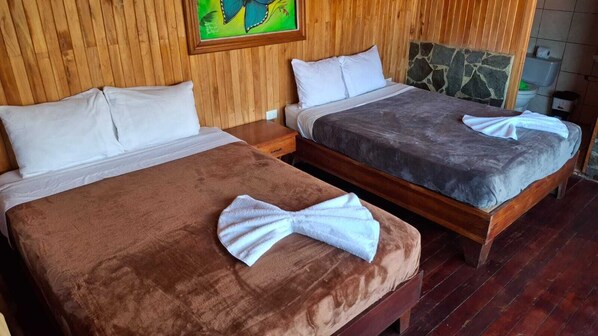 Economy Shared Dormitory | Free WiFi - El Rey Hostel Monteverde Downtown (Monteverde)