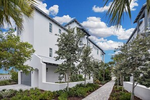 Exterior - Oceanfront Homes with Private Beach at SeaGlass Cove (Marathon)