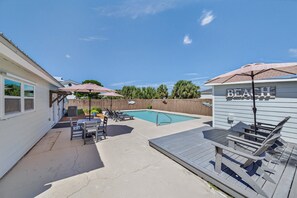 Interior - Sweet Caroline (Panama City Beach)