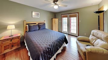 House (2 Bedrooms) | Property amenity