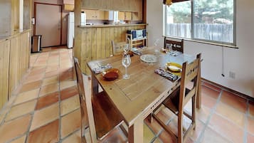 House (2 Bedrooms) | Property amenity