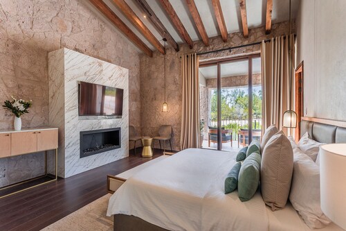 Luxury and Private Villa La Loma VIATO