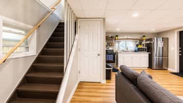 House, 1 Bedroom | Living room