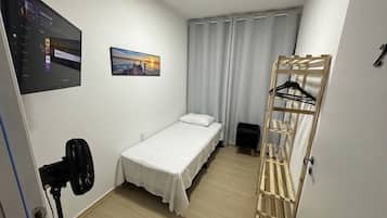Single Room | Blackout drapes, iron/ironing board (on request), WiFi (free)