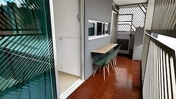 Single Room | Dining
