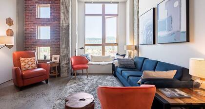 Modern Hood River Loft w/ Rooftop Deck Near Waterfront & Downtown