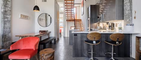 Fridge, microwave, oven, dishwasher