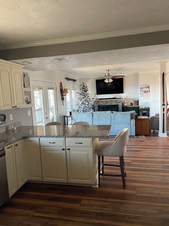 Epic Mountain Views! Cool Weekend Retreat Pet Friendly Near Charlette - Morganton, NC