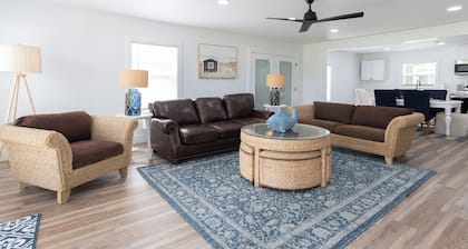 Relaxing 1-bedroom house just steps away from Bristol Boat Landing
