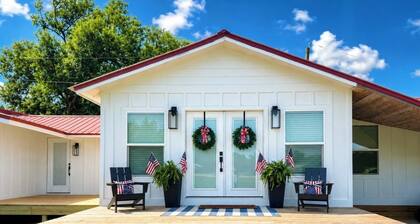 'The Reel Retreat' at Bristol Boat Landing