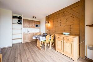Dining - Les Alpages du Corbier B108 - Télésièges à 250 m (Villarembert)