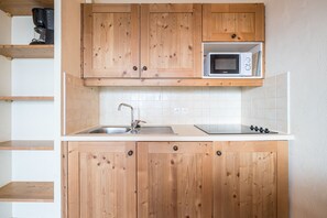 Private kitchen - Les Alpages du Corbier B108 - Télésièges à 250 m (Villarembert)
