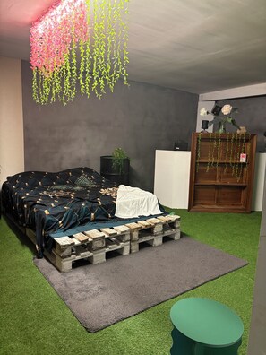 Interior - Vrbo Property (Châteaurenard)