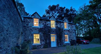 Traditional cottage in peaceful countryside near North Berwick and beach