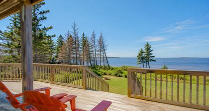 Oceanfront Farmhouse w Private Beach Access