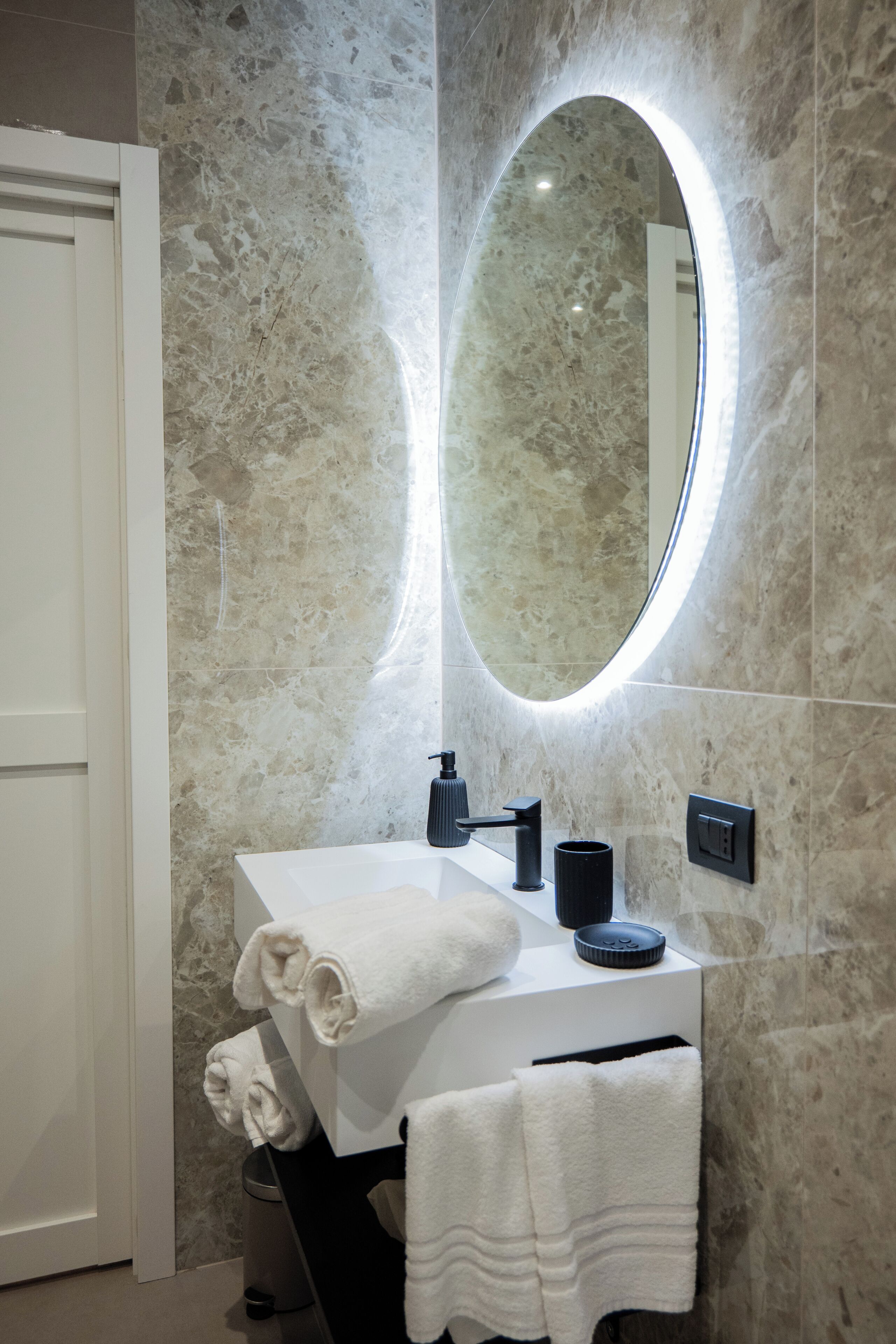 Deluxe Double Room, City View | Bathroom