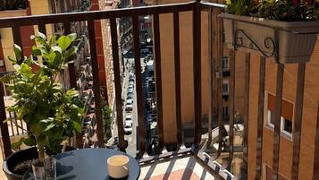 Luxury Double Room, City View | Terrace/patio