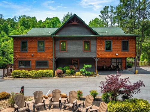 Sleeps 64 · Lodge · Hot Tubs · Theater