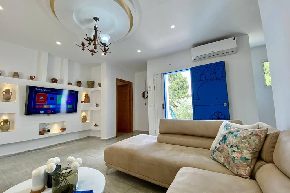 Charming 3-bedroom Apartment Near Carthage, Tunisia