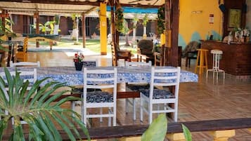 Quadruple Room | Outdoor dining
