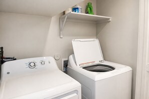 Interior - Uptown Luxe Stay With Views in Uptown (Dallas)