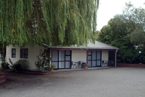 Exterior - Camellia court motel (Taupō)