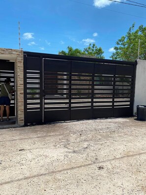 Property grounds - Casa Mayi | Private house with a pool (Mérida)