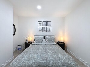 1 chambre, fer et planche à repasser, accès Internet, draps fournis