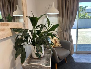 Interior - Two Tree Motel & Lodge (Blenheim)