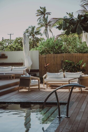 3 Bedroom Penthouse near to Seven Mile Beach, 5* Eco Hotel in Grand Cayman